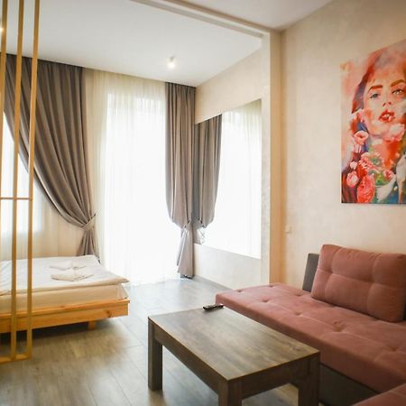 Leogrand Apartment On Drohobycha 4 Львов Экстерьер фото