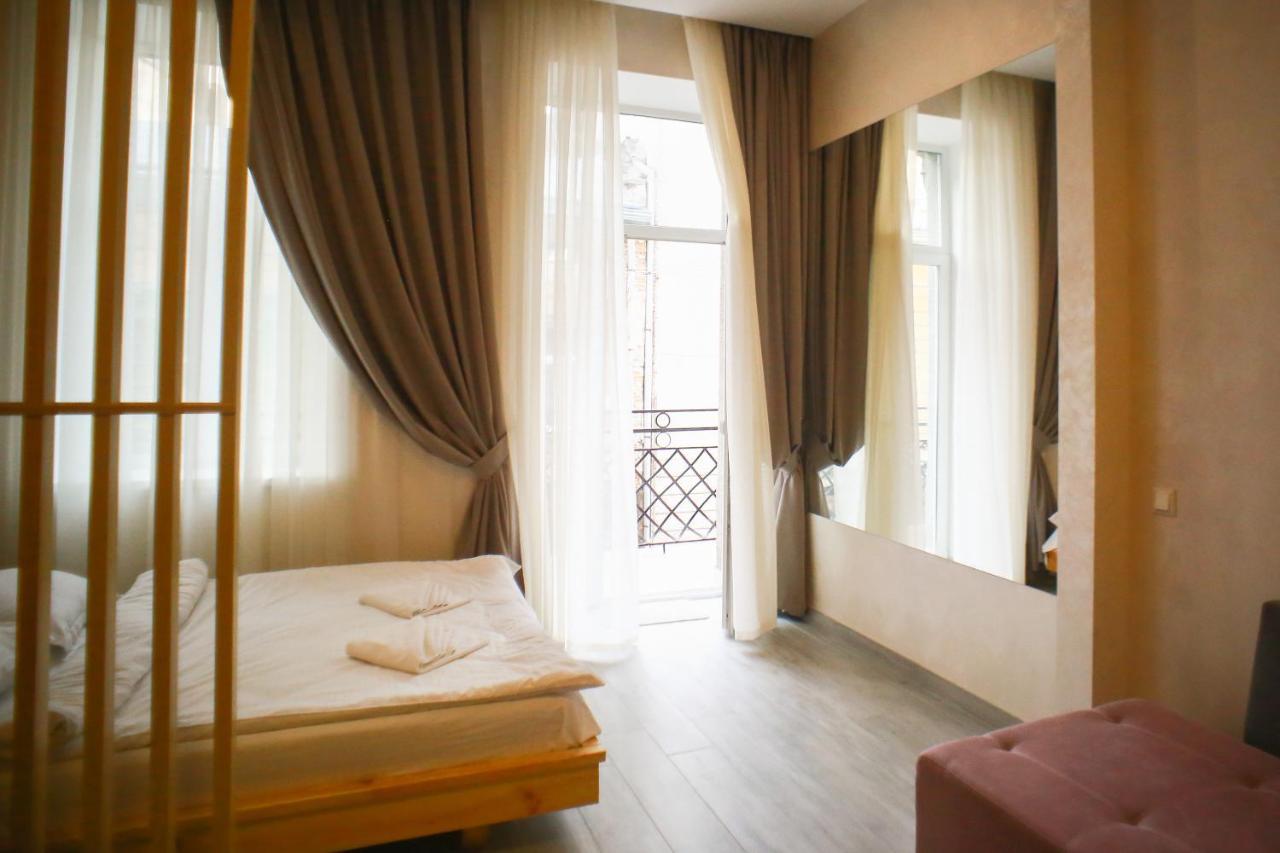 Leogrand Apartment On Drohobycha 4 Львов Экстерьер фото